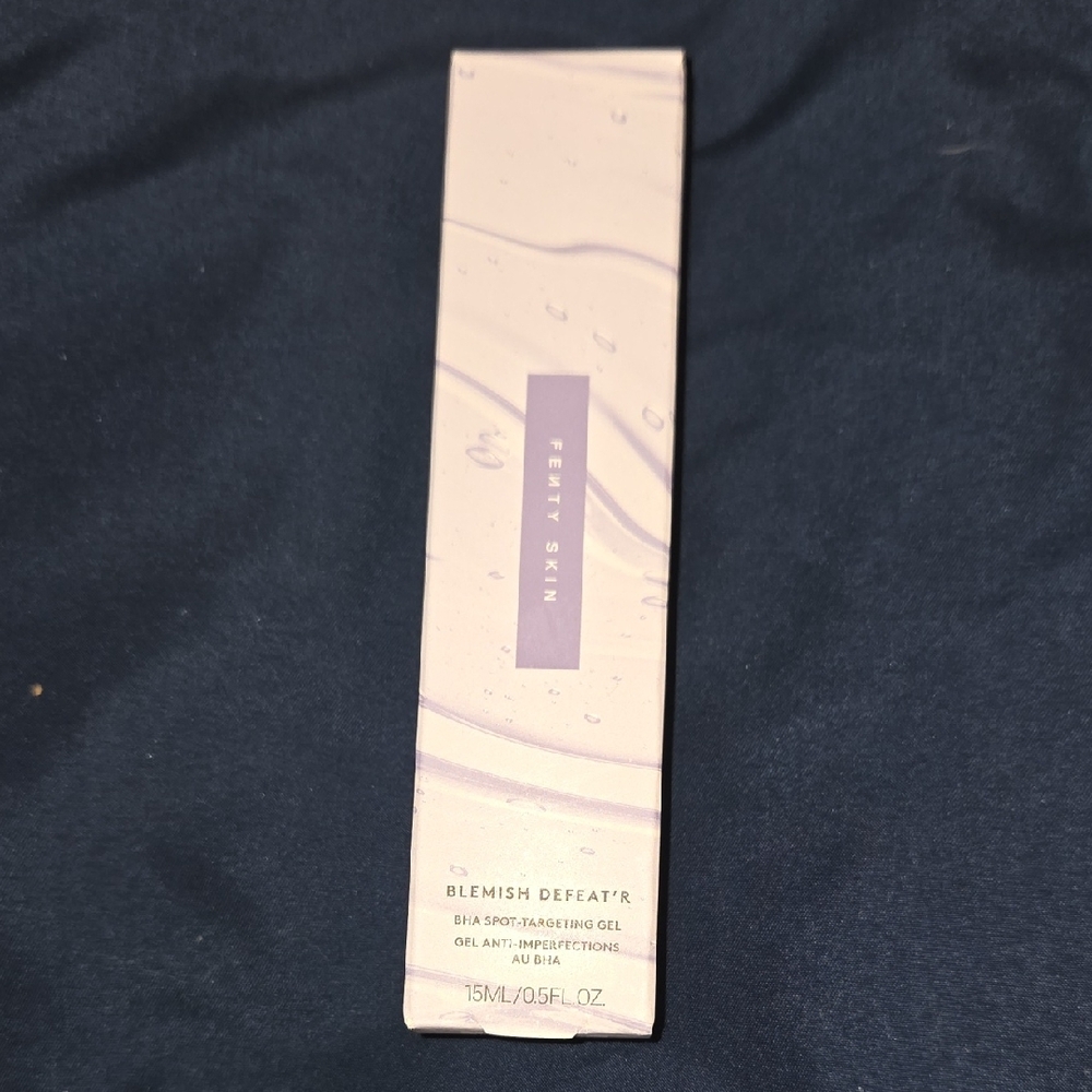 Fenty Beauty Blemish Defeat'r GEL- BHA Spot Targeting Gel